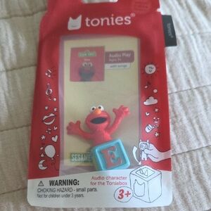 Tonies Elmo Audio Character for Toniebox - Red Elmo with Blue Block